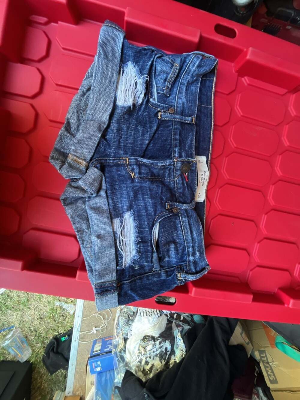 Abercrombie & Fitch Denim Shorts Size 2 W 26 Blue Distressed Cuffed